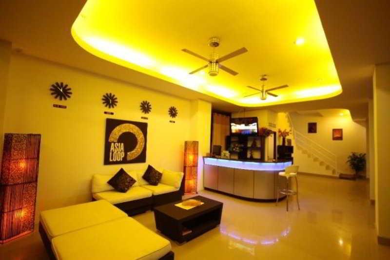 Sharaya Patong Hotel Buitenkant foto
