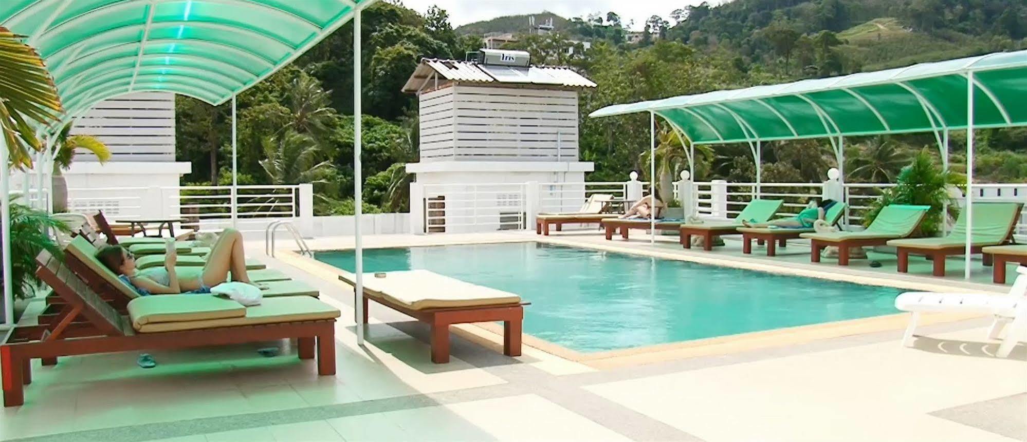 Sharaya Patong Hotel Buitenkant foto